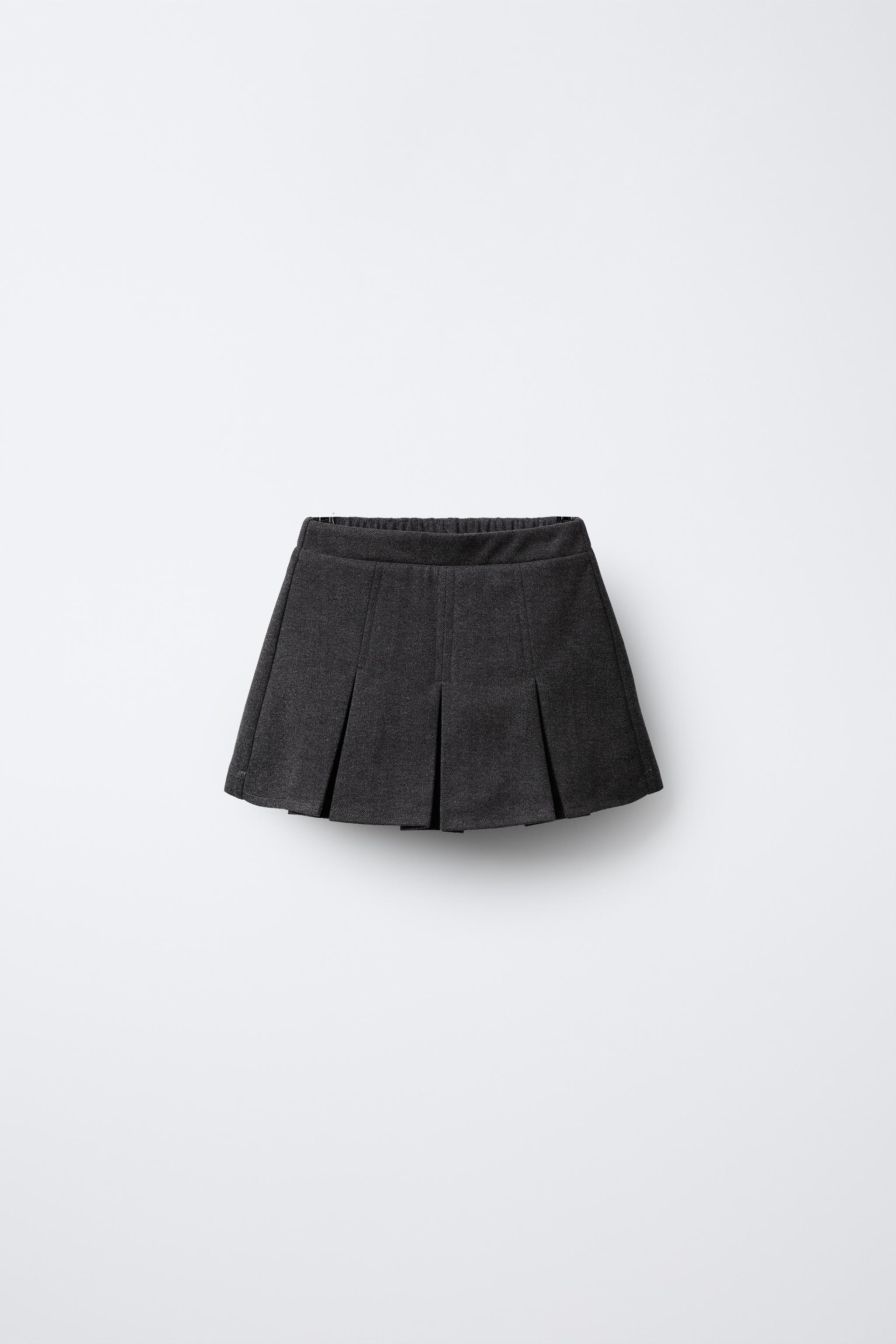 SOFT TOUCH BOX PLEAT SKORT